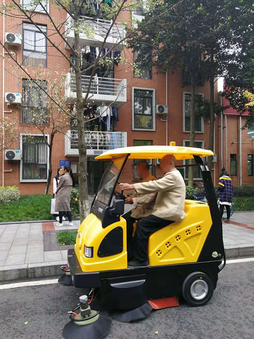 校園掃地機 校園掃地機